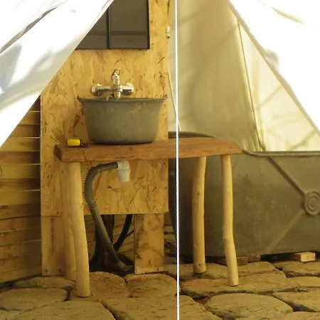 La Ferme De Lancizolle Guest house *